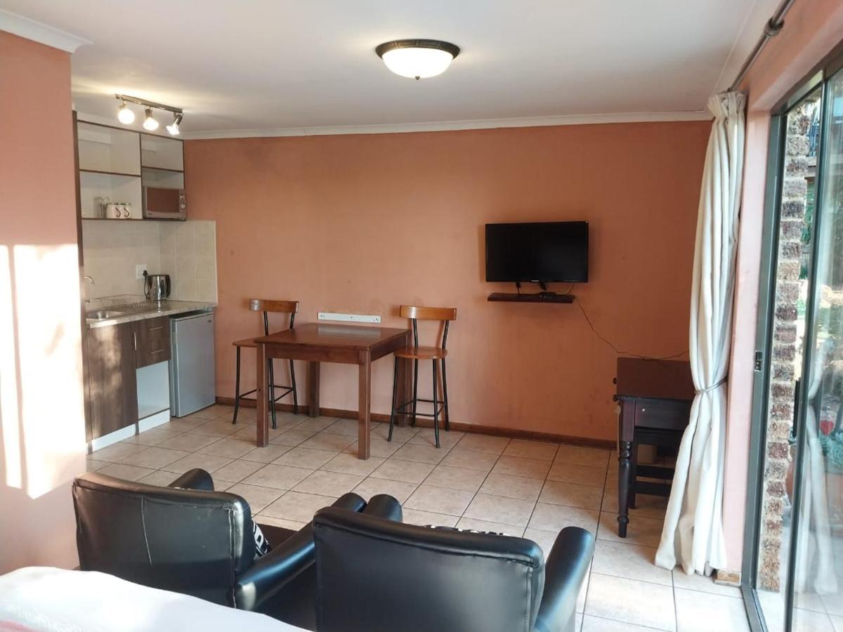 Kwena Maribane Lodge Bronkhorstspruit Extérieur photo